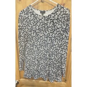J Jill Wearever Collection Black Floral Tunic Top MP Stretch Knit‎